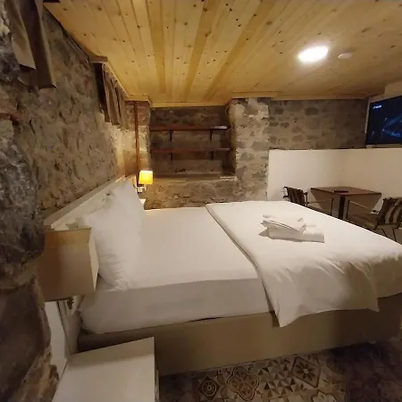 Apartmán Akraios Beautiful Stone House In *