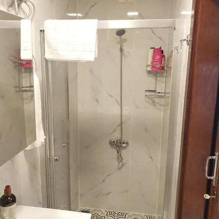 Apartmán Akraios Beautiful Stone House In