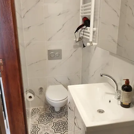 Akraios Beautiful Stone House In Apartment